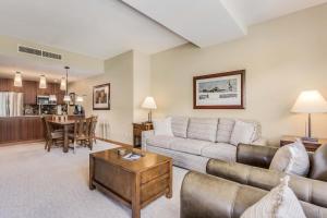 Capitol Peak Lodge 3415 by Snowmass Mountain Lodging