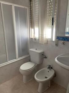 Chalet familiar con gran piscina privada