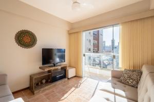 Lindo Apto a 130m da Praia EDN1001