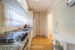 Lindo Apto a 130m da Praia EDN1001