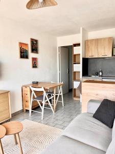 Appartements Appartement cosy a Balaruc : photos des chambres