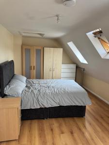 Your Base To Explore London