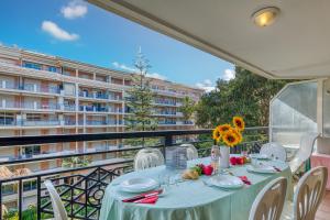 Garden View Daturas - Happy Rentals