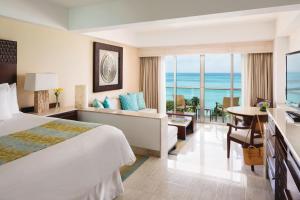 Grand Fiesta Americana Coral Beach Cancun -Inclusive