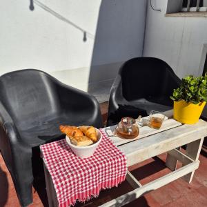 HOLY WINE te ofrece DIFERENTES alternativas DEPARTAMENTO COMPLETO o SUITES Puedes elegir cual se adecua a tu necesidad en su descripción, recorrido fotográfico y plano