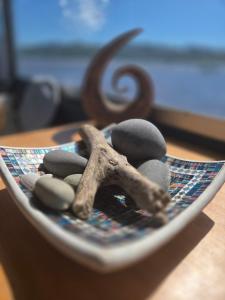 Liquid PARIDISE Noosaville houseboat "Experience More"