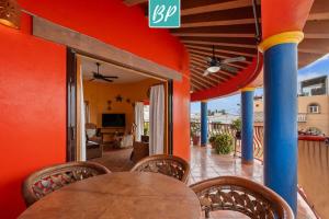 Casa Rodeo - Golden Zone Villa with Large Pool & Rooftop Ocean Views