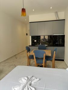 all season apartaments