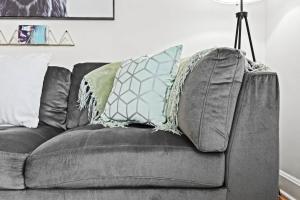 6 Spacious Units Close to Downtown & Expo Center