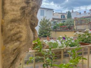 Cozy flat with a view from Palazzo Medici Soderini