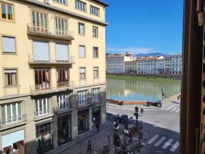 Cozy flat with a view from Palazzo Medici Soderini