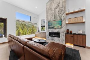 Inas Way Townhomes Unit B by Summit County Mountain Retreats - 3hvězdičkové hotely ve městě Keystone