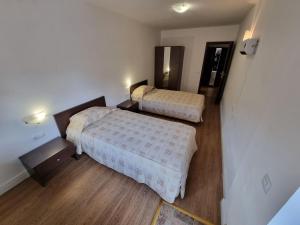 Mountain Paradise 2 - Cosy 2 Bed Mountain View Apartment - Washer