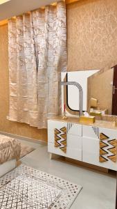 Ella Home VIP