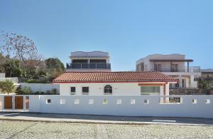 73 Yalikavak, Contemporary version of an old village house