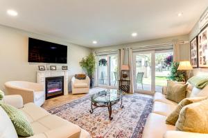 Seaside Panama City Beach Condo with Outdoor Pool!