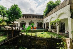 NEW! Jungle Villa - 3BR Villa in North Seseh