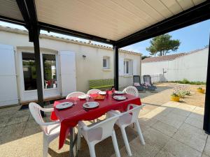 Maisons de vacances Maison familiale 3 chambres avec jardin a 400m de la plage, acces WIFI - FR-1-231-333 : photos des chambres