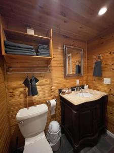 Twin Creeks, Waterfront Catskills Retreat