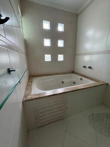 Charmosa Casa em bairro nobre de Curitiba