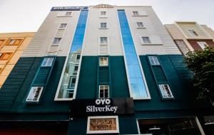 Super Hotel O GACHIBOWLI BESIDE DLF