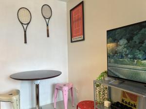 Cozy Nook l Accessible LRT QC l Wifi & Netflix