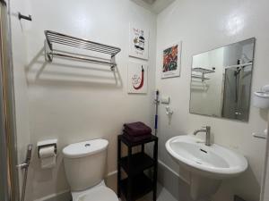 Cozy Nook l Accessible LRT QC l Wifi & Netflix