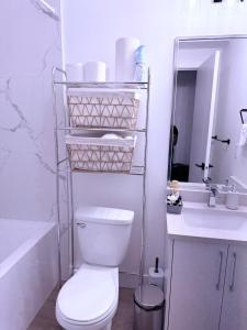 Amazing 2-bedroom house with WiFi in Edmonton