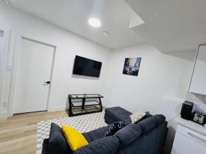 Amazing 2-bedroom house with WiFi in Edmonton