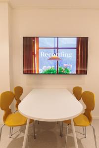 Phòng 4 người (Quadruple Room)