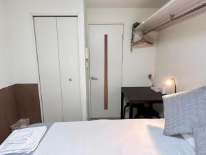 Home in Kyoto kiyomizu, city walk 5 minutes Kiyomizu Temple, washmachine, kitchen, TV in room&bathroom