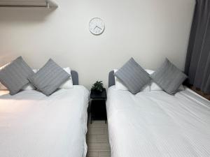 Home in Kyoto kiyomizu, city walk 5 minutes Kiyomizu Temple, washmachine, kitchen, TV in room&bathroom