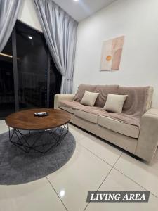 Comfy Cheras C180 Belakong Tradres Park 3BR 2 Bath Room 2 Carpark