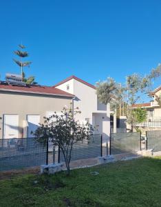 SmallHouseLefkada ΘΕΜΑ