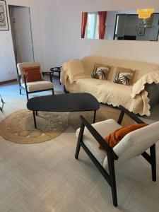 Appartement intra muros avec cour privée