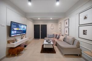 4BR house MRT subway 250m Chatujak Market wi-fi