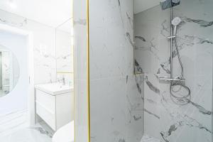 Modern Loft Apartment with free parking No4