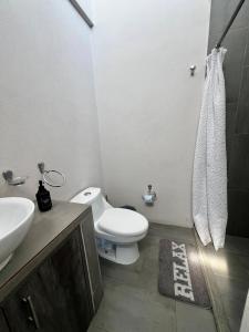 Espacioso Loft, cama matrImonial & sofa cama