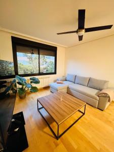 La Puerta de Logroño, con piscina y garaje!