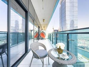 Lovely 1BR Business Bay near Metro - City Skyline Views