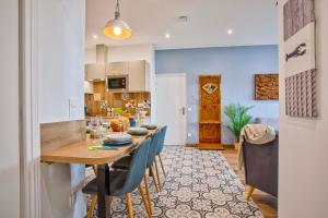 Appartements VILLA 139 LA VAGUE - FRONT DE MER - appartement contemporain et terrasse sur cour - 2 a 6 personnes - Rez-de-chaussee : photos des chambres