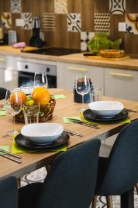 Appartements VILLA 139 LA VAGUE - FRONT DE MER - appartement contemporain et terrasse sur cour - 2 a 6 personnes - Rez-de-chaussee : photos des chambres