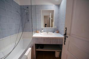 Appartements Provencal Villa in Secure Area with Swimming Pool : photos des chambres