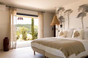 Hôtel A Cala - Suites piscines privées et vue mer - Adults only