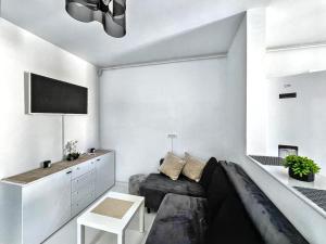 Black Sea Booking - Lotus