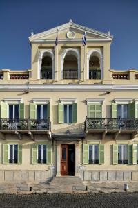 Syrou Melathron - 4hvězdičkové hotely ve městě Ermupoli