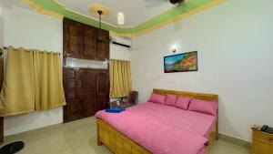 Luxury 4BHK Bunglow in Posh Colony