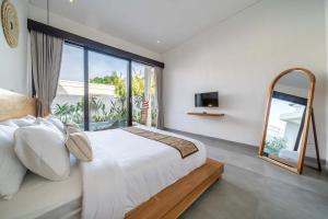 Peaceful 2BR Pool Villa in Kerobokan - V2