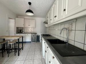 Appartements Spacieux T3 avec vue imprenable : photos des chambres