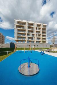 Stylish apartment near Old Town with AC and parking